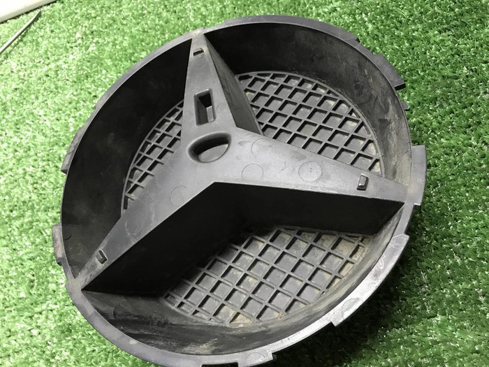 Эмблема решетки радиатора Mercedes GLE W166 11-18