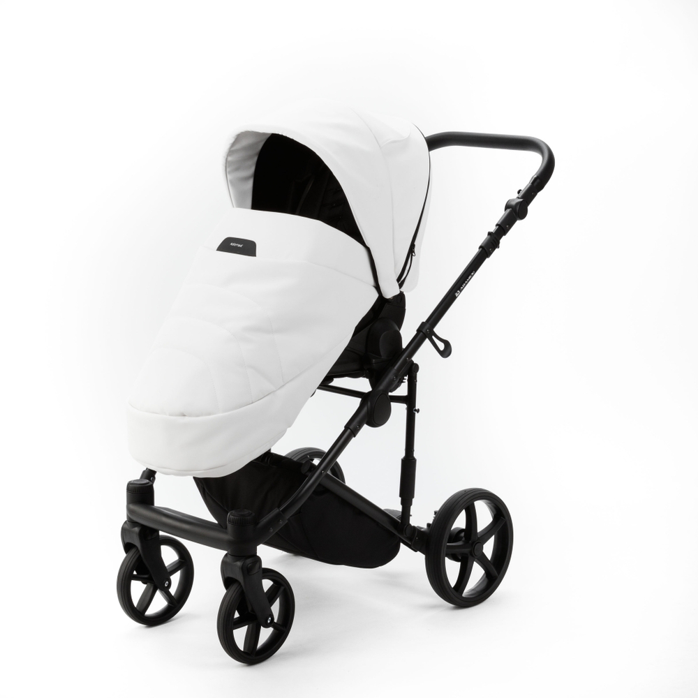 Детская универсальная коляска Adamex ZICO NEW Deluxe ZN-SA1 2в1 (Белая экокожа)