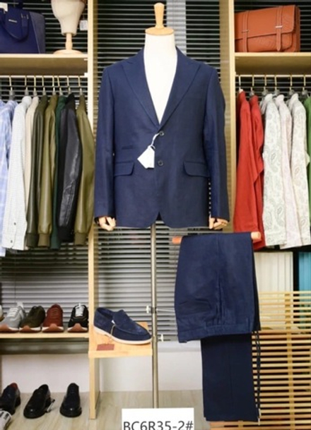 Льняной костюм Brunello Cucinelli
