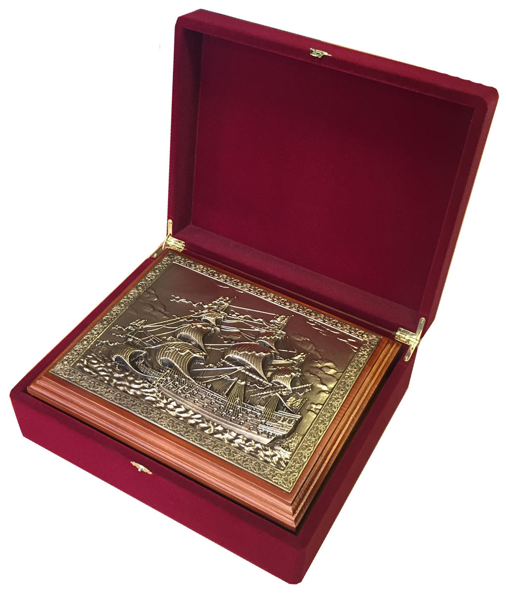 Подарочная коробка для ключницы (29×34)