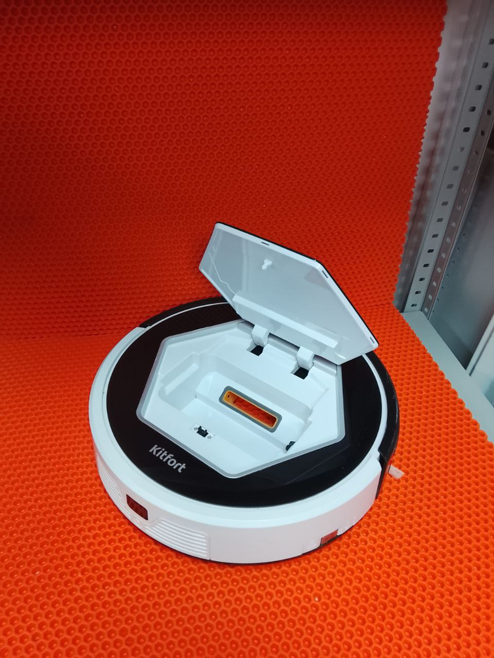 Робот-пылесос Kitfort kt-553