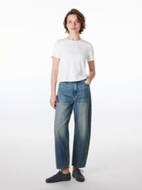 Футболка укороченная "Молоко" женская