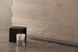 Душевой лоток Pestan Confluo Frameless Line 650 Black Glass