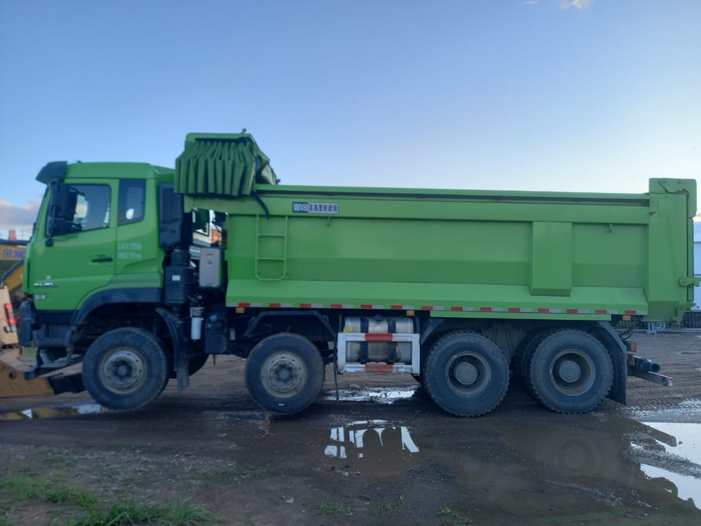 DongFeng EQ* 8x4 Самосвал EQ3310A20 (Дизельный, 10.8 л, 466 л.с. МТ)