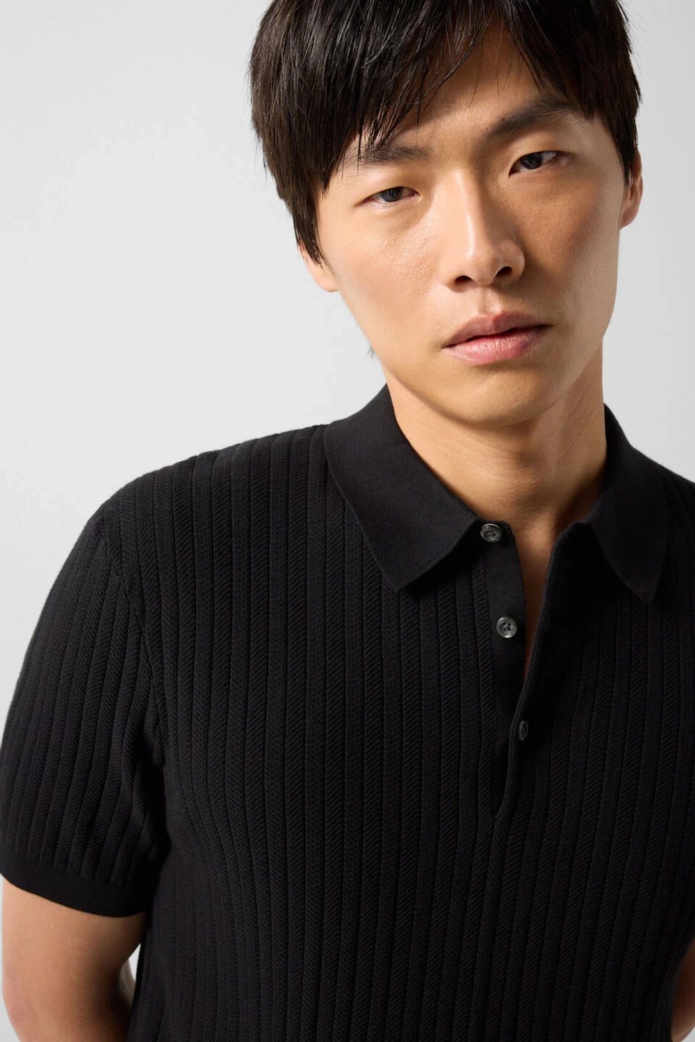 Джемпер с коротким рукавом BOGNER TOBIAS в черном цвете