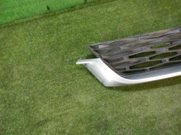 Решетка радиатора Kia Seltos (2019-н.в.)