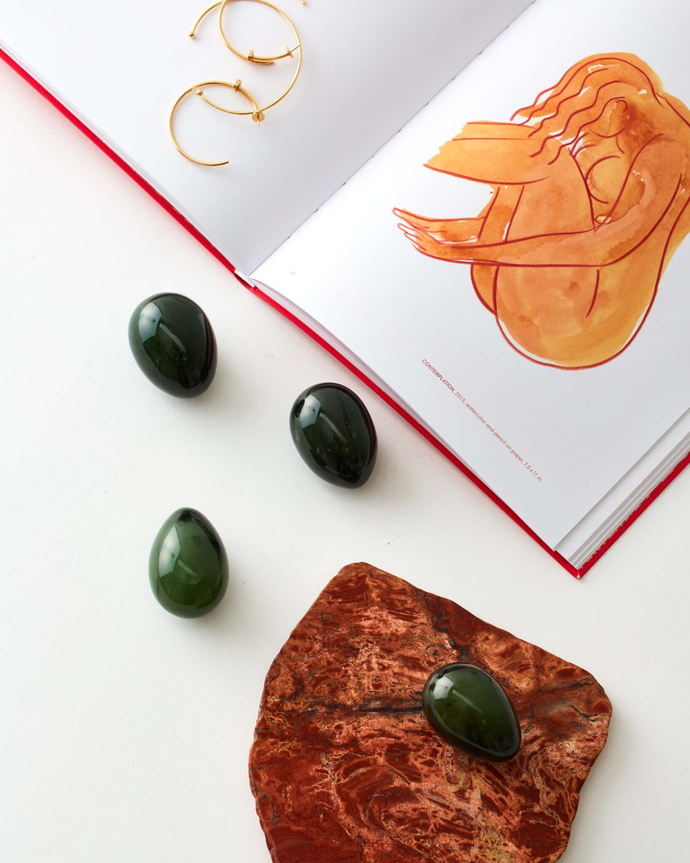 Яйцо из нефрита