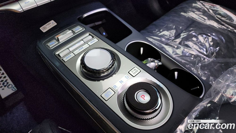 Genesis GV70 2.5T Бензин AWD (04.2024)