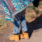 Теплый палантин с орнаментом