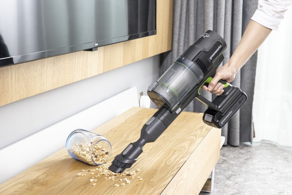 Пылесос беспроводной вертикальный аккумуляторный Greenworks Арт. 4701407UB, 24V, с 1хАКБ 4 Ач и ЗУ