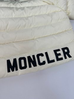 Пуховик Moncler