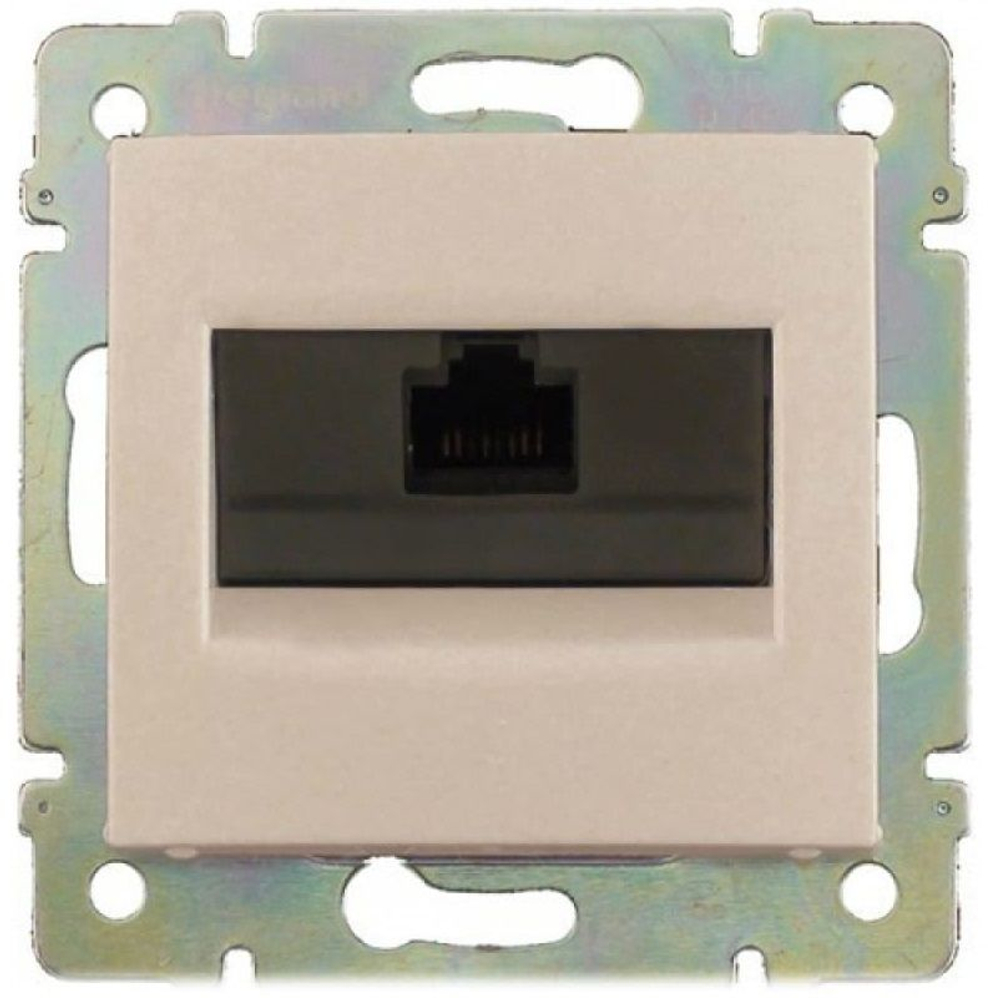 4138/4238 Розетка INT слоновая кость