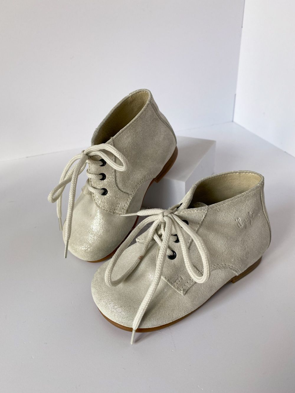 Новые замшевые ботинки Il Gufo, 21