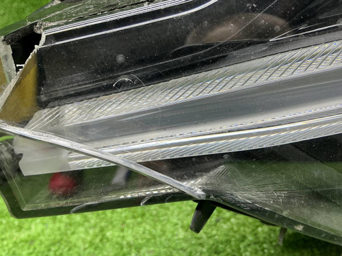 Фара левая Volvo XC60 2 (2021-2025) LED