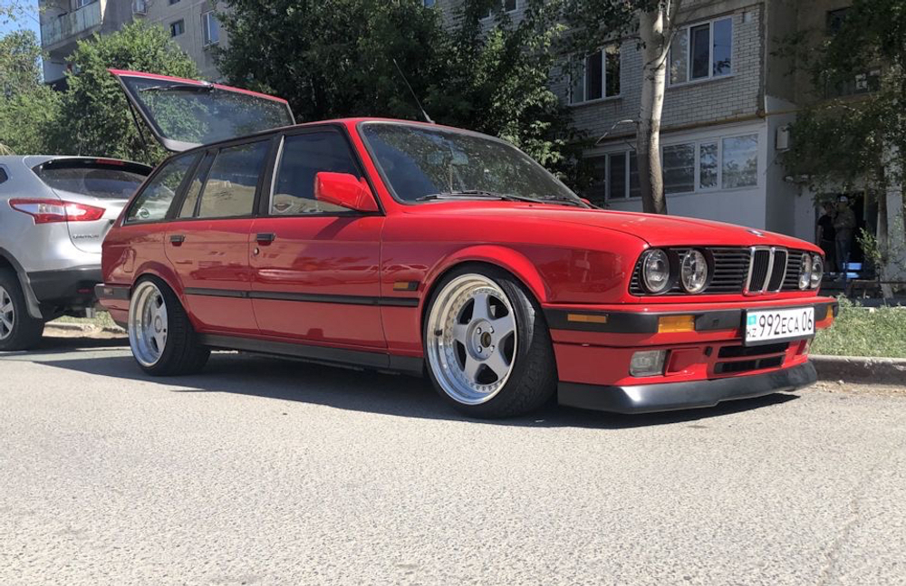 BMW E30 Rieger накладка