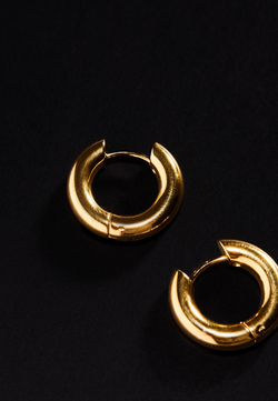 STRADIVARIUS Набор из 2 водонепроницаемых серег-колец, желтый