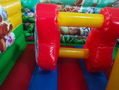 Коммерческий надувной батут «Царство зверей», 5x5x2.8 м.