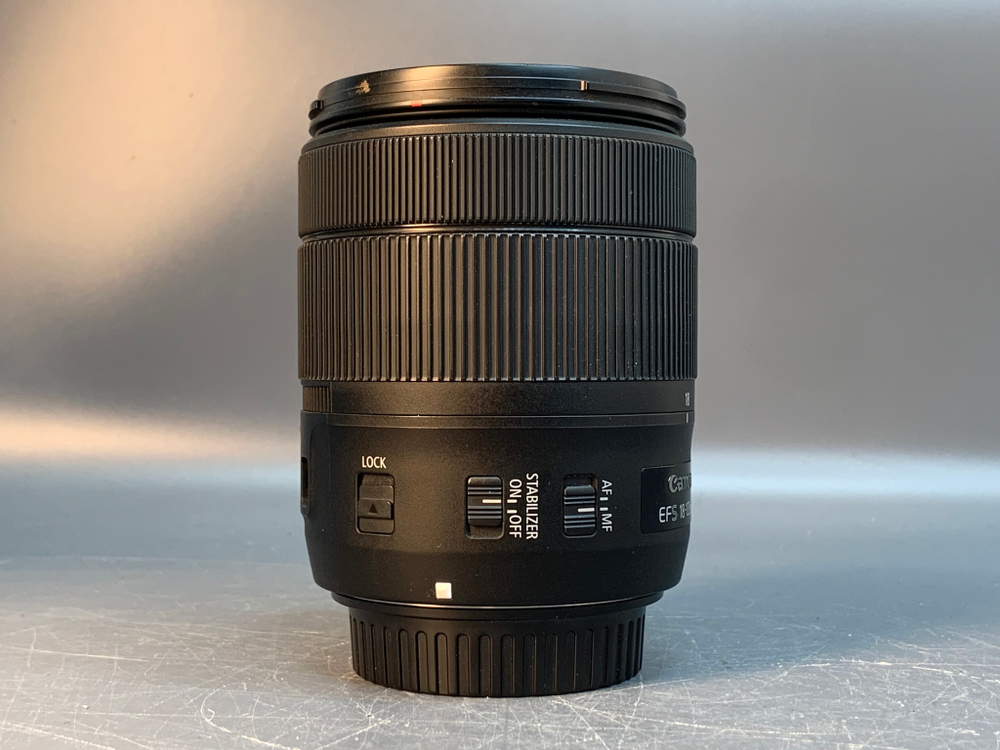 Canon EF-S 18-135mm 3.5-5.6 IS USM