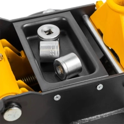Домкрат подкатной гидравлический 2.5т (h min 75мм, h max 505мм) JCB JCB-TH32515