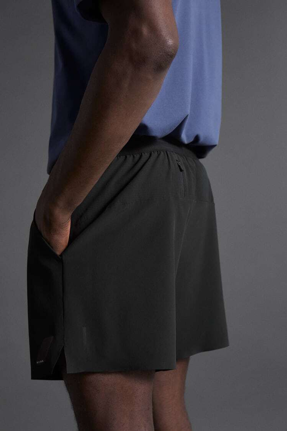 ZARA БАЗОВЫЕ СПОРТИВНЫЕ ШОРТЫ, ЧЕРНЫЙ