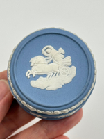 Миниатюрная шкатулка Wedgwood