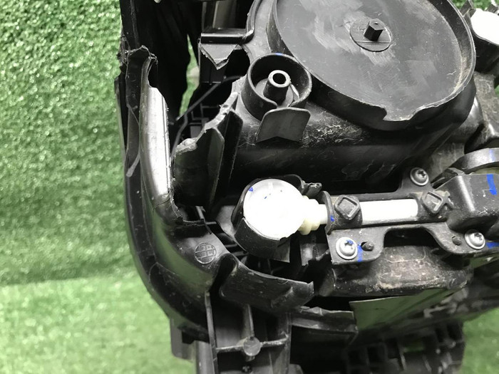 Битая Фара левая Geely Emgrand 2 (2021-н.в.) LED