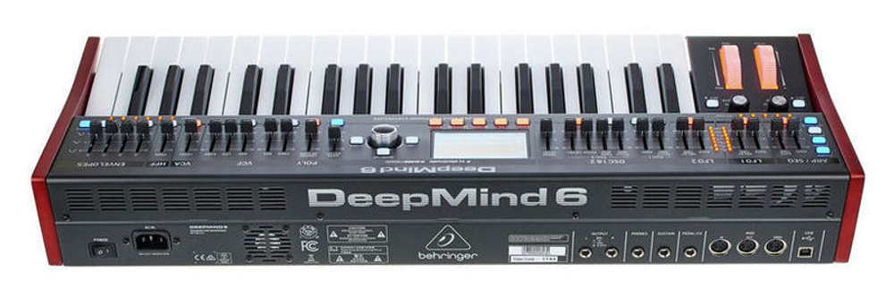 Behringer DeepMind 6