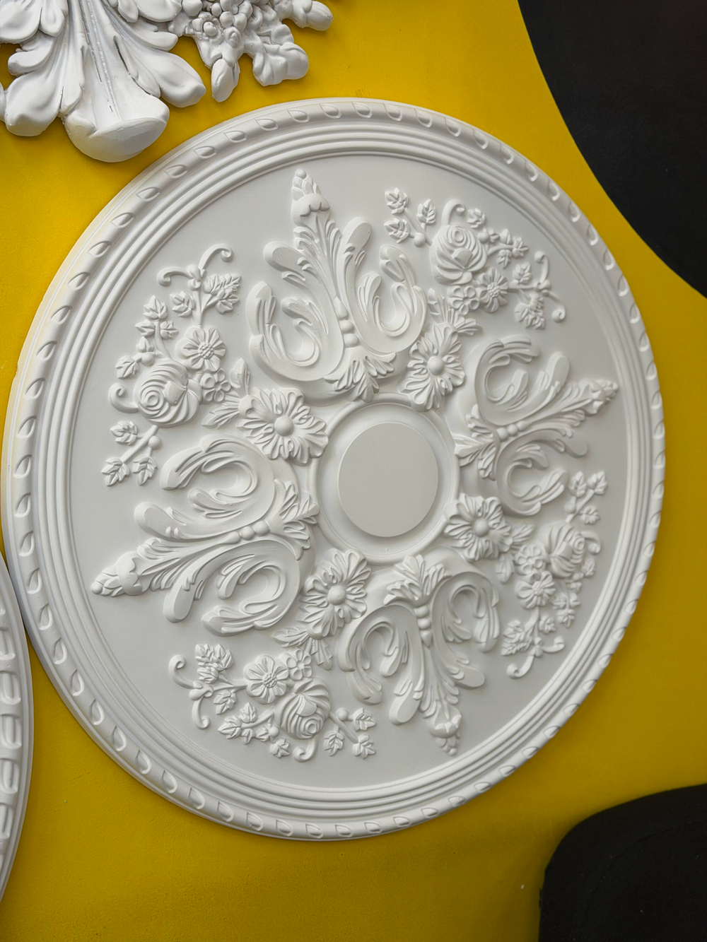 Розетка потолочная 61,5 см