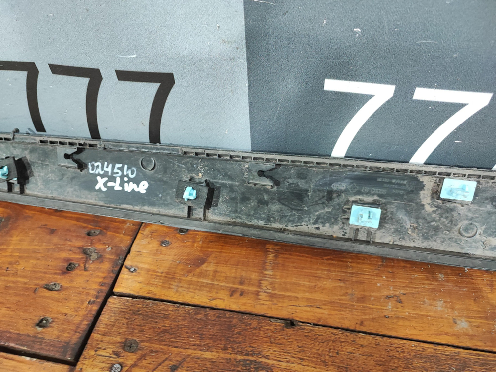 Накладка двери передней правой Kia Rio 4 X-Line 17-22 Б/У Оригинал 87714H0500