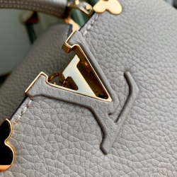 Louis Vuitton Capucines BB