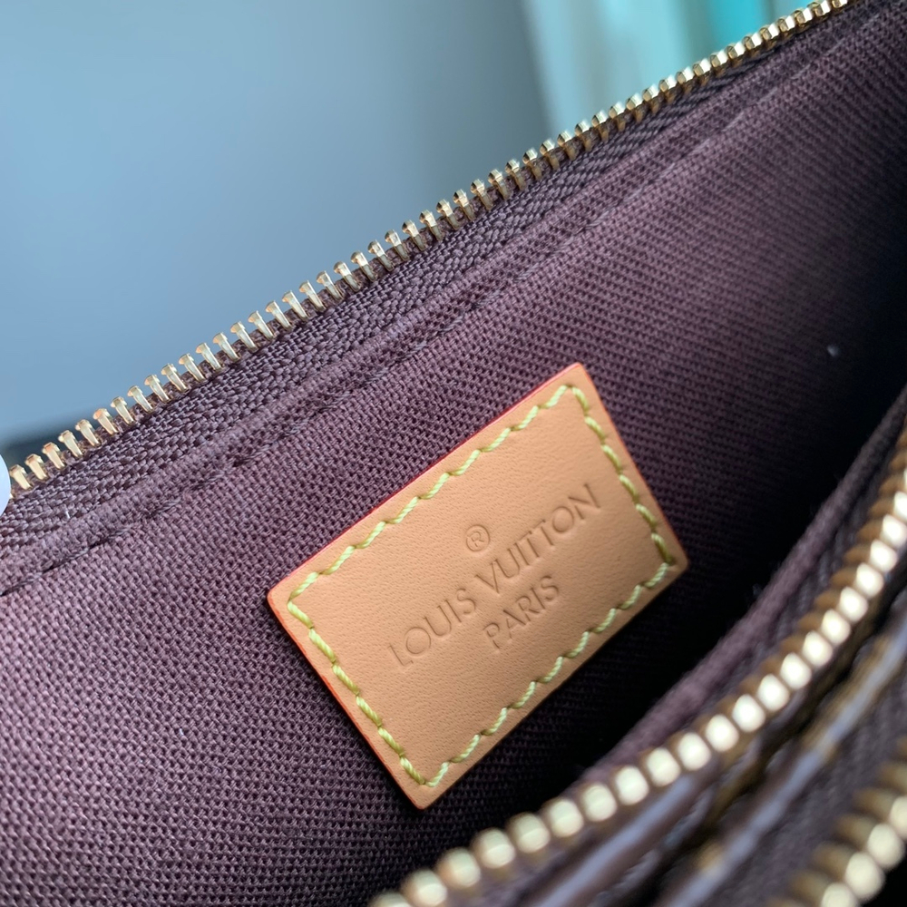 Louis Vuitton Liv Pochette