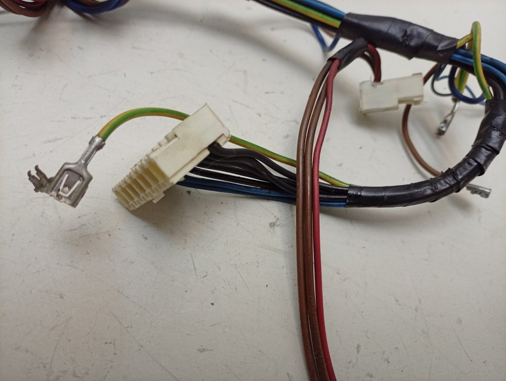 IWSE6125 кт72 Комплект проводов для стиральной машины Indesit 160025075.03 б/у