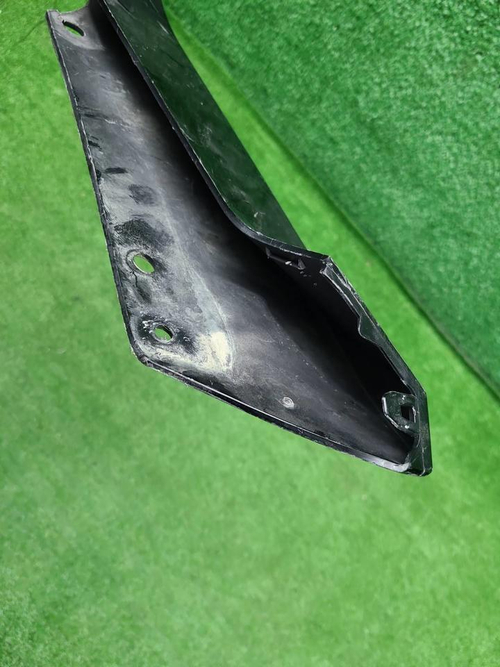 Накладка переднего бампера левая BMW X6M F96 19-23