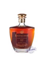 Кизлярский. Коньяк Багратион ОС 20 лет выдержки в подарочной упаковке. 0,7 Л