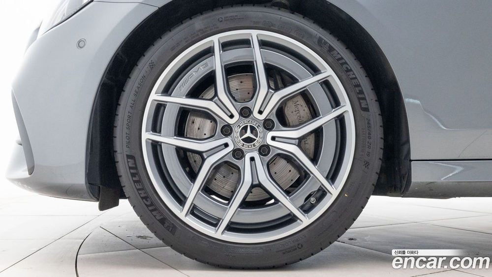 Mercedes-Benz E-Class W213 E220d 4MATIC AMG Line (08.2021)