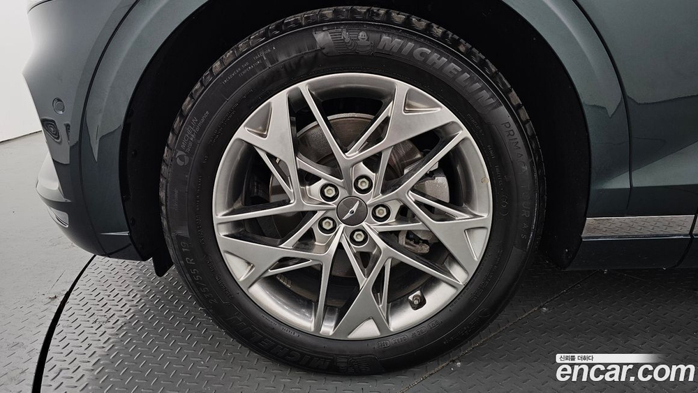 Genesis GV70 2.5T Бензин 2WD (03.2021)