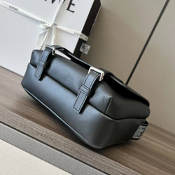 Сумка-мессенджер Loewe