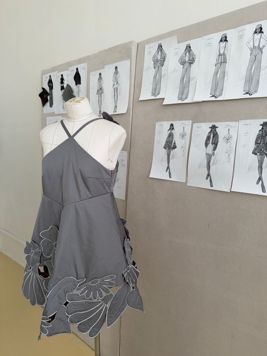 ПЛАТЬЕ ЮНИС СЕРЫЙ