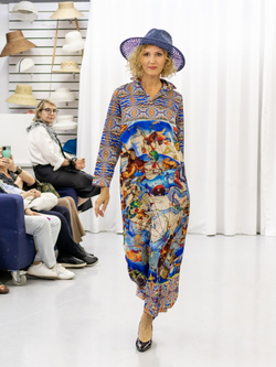 Платье-рубашка "Яркие созвездия", по мотивам иллюстраций из Небесного атласа Андреаса Целлариуса «Гармония Макрокосмоса»