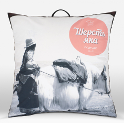 Подушка «Шерсть яка"
