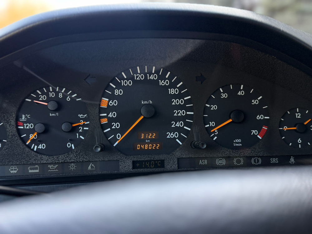 Mercedes-Benz SL 320