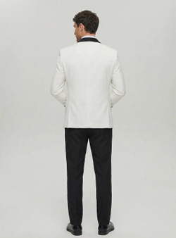 Мужской смокинг тройка (белый) А55