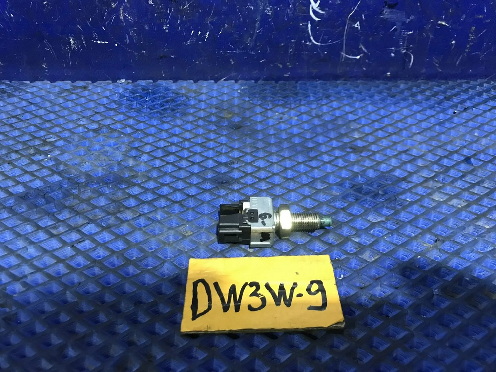 Датчик педали тормоза MAZDA DEMIO 2000