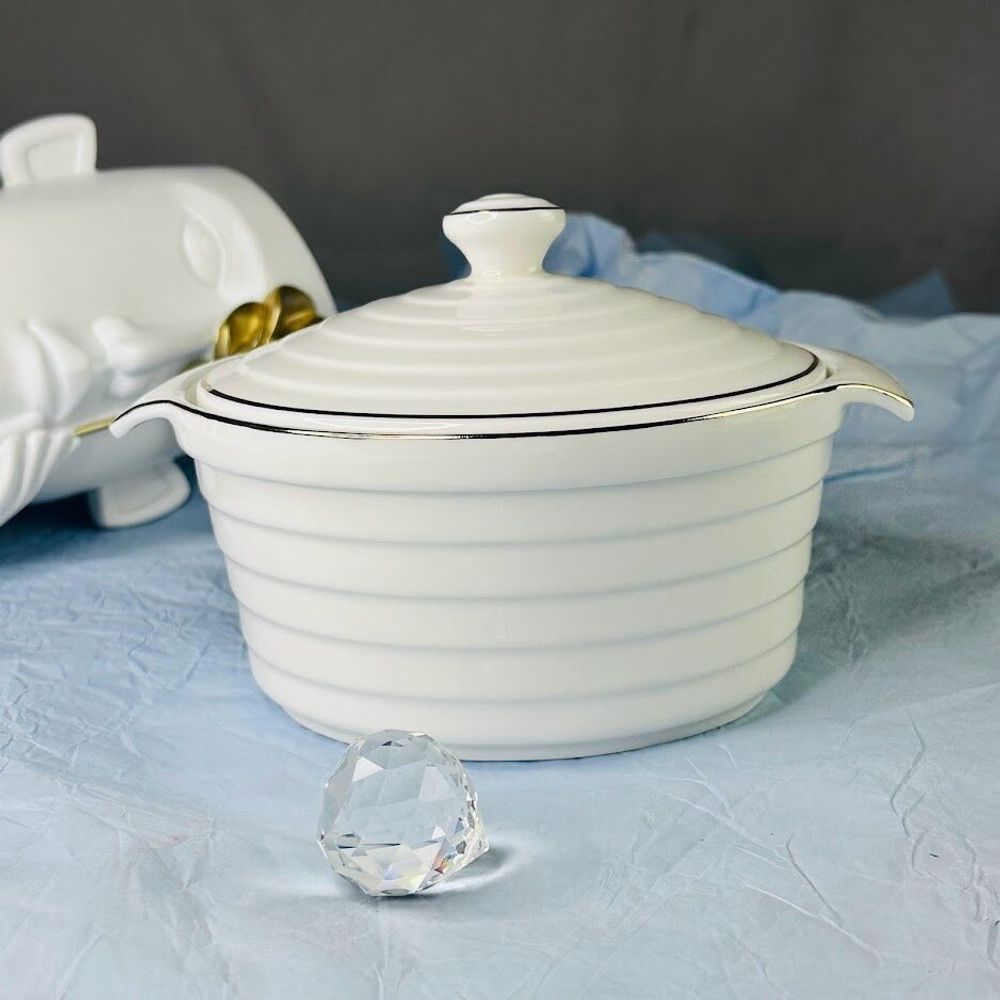 Lenardi 142-146 Круглый салатник 19см с крышкой в под.уп.(х16)Фарфор