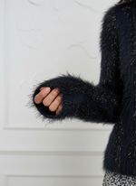 Свитер осенний теплый пушистый укороченный вязаный