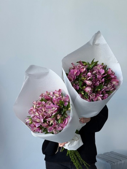 Охапка альстромерии в ярко розовом оттенке 10 шт