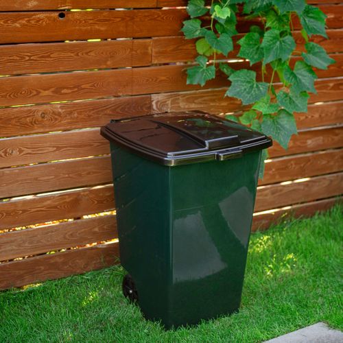 Пищевые баки и контейнеры для мусора