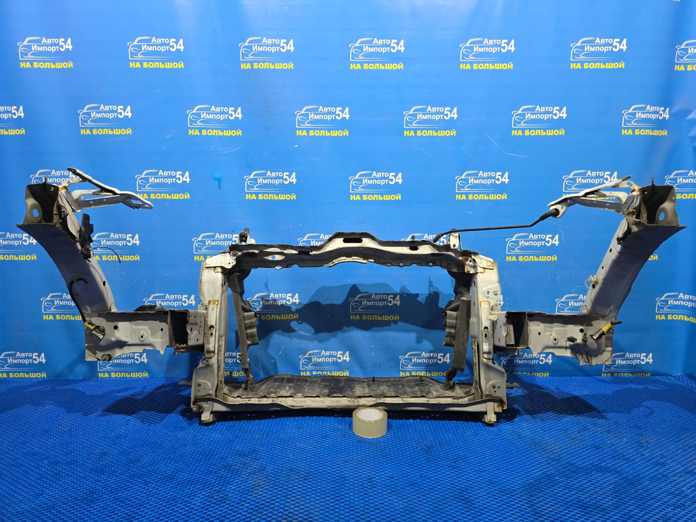 Рамка радиатора / телевизор Honda SHUTTLE 2015-2022