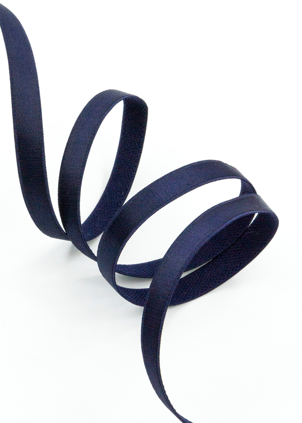 Резинка бретелечная темно-синяя плотная глянцевая 10 мм