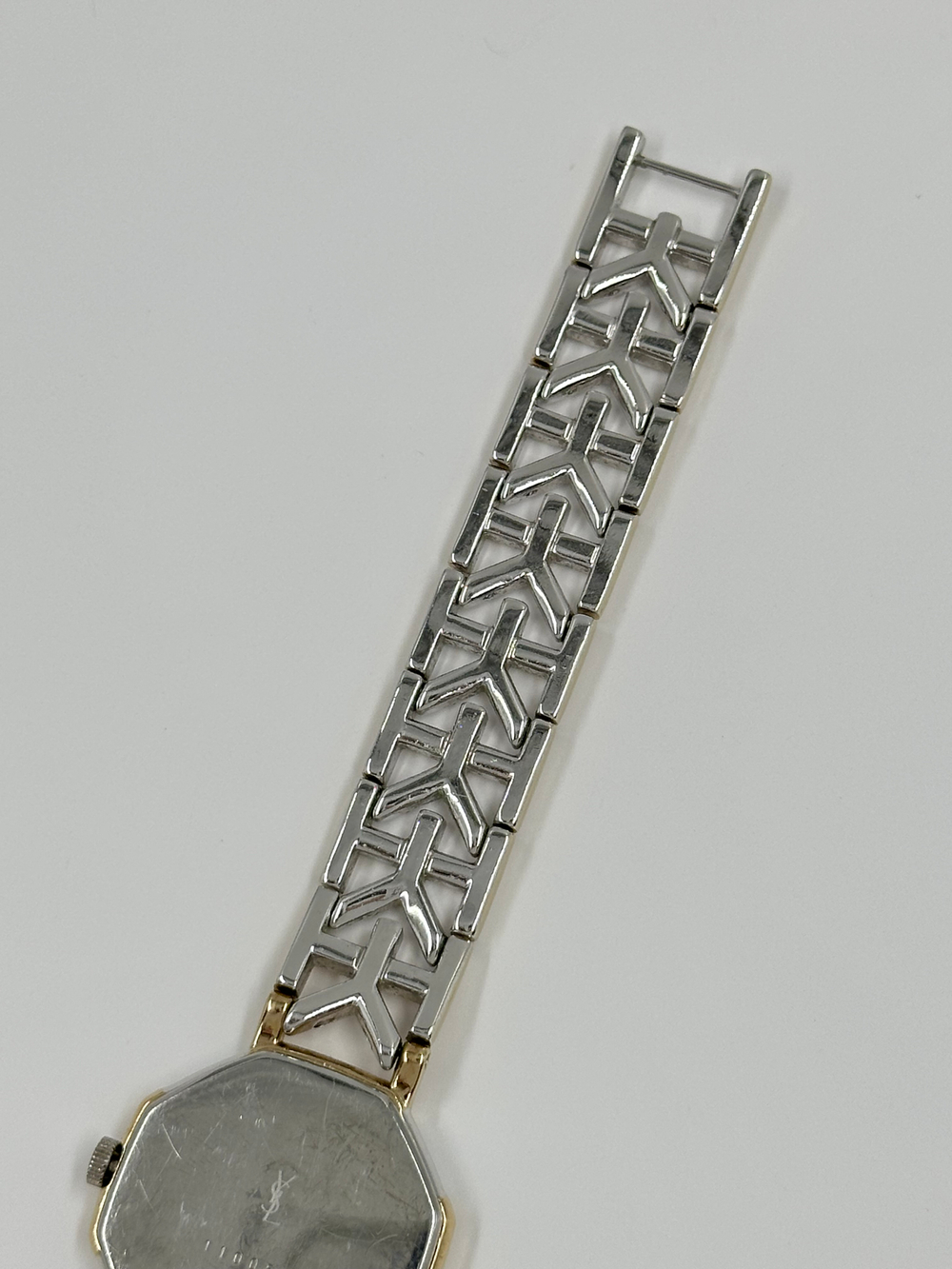 Часы Yves Saint Laurent